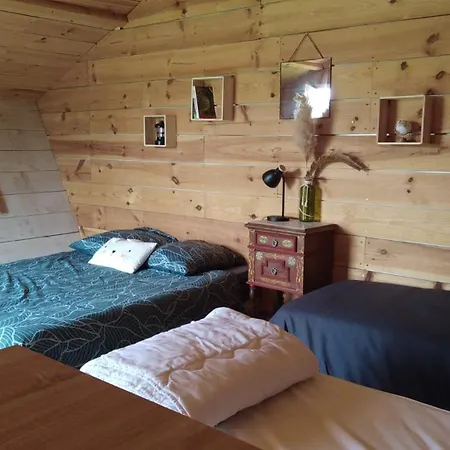 - La Ferme A La Camping Le Porge